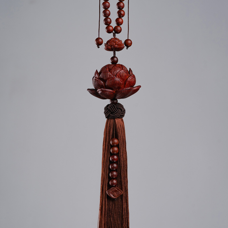 小叶紫檀雕莲花汽车后视镜挂件