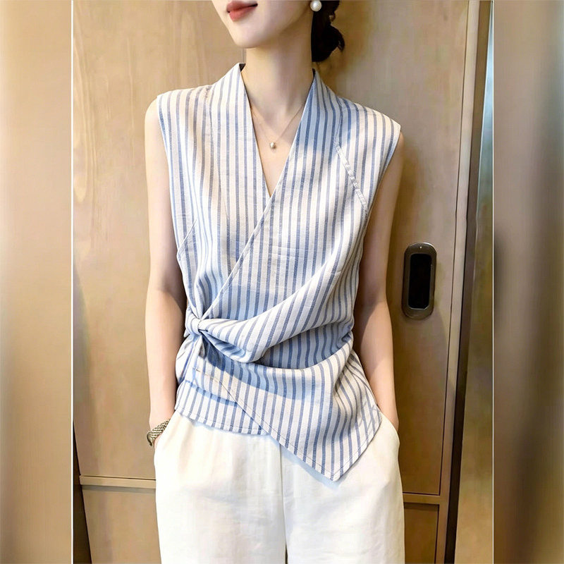 2026夏季新款通勤风韩版条纹无袖上衣女V领交叉设计显瘦内搭衬衫