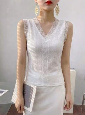 白色V领蕾丝拼接无袖背心女2026新款夏外穿修身打底绝美内搭上衣
