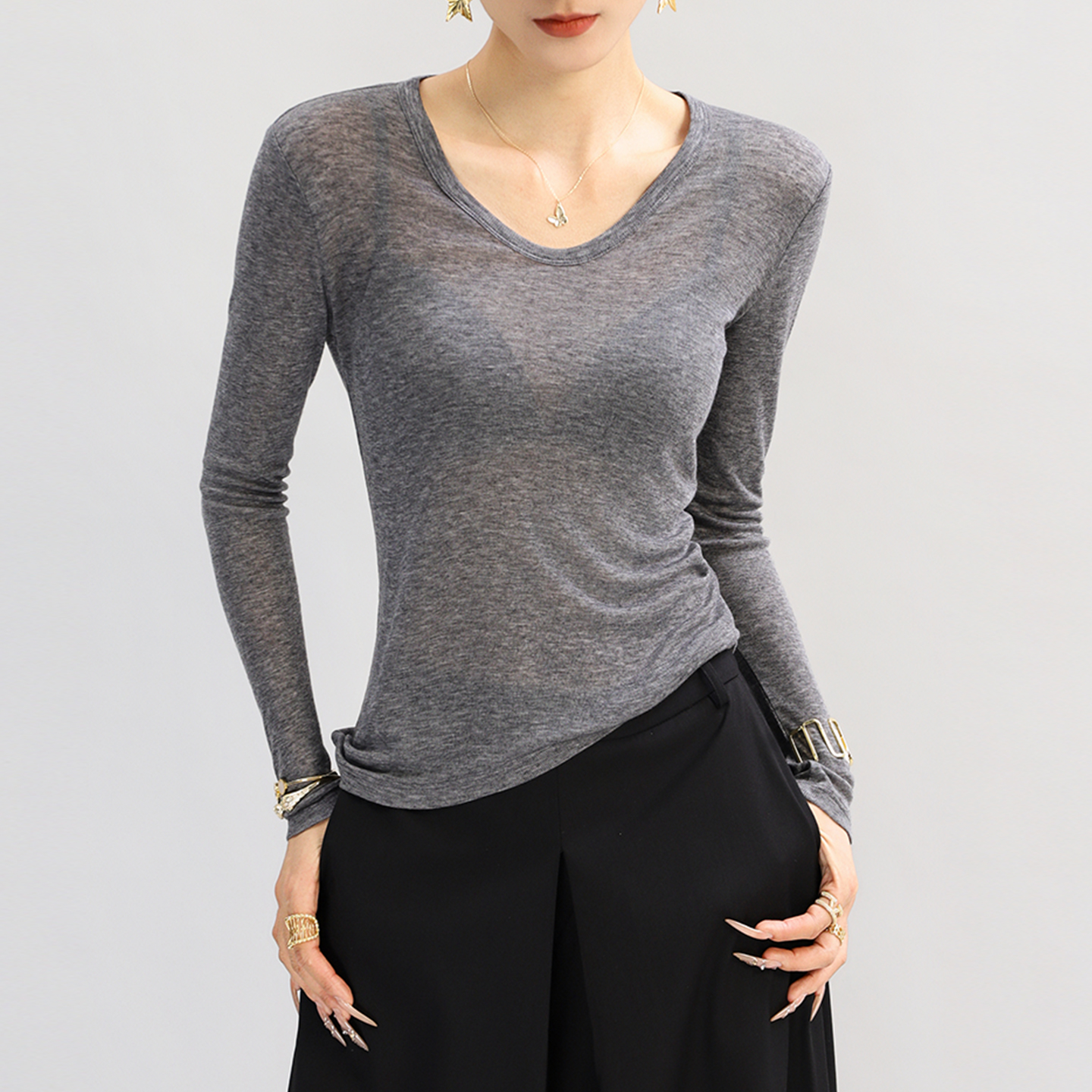 u领身长袖上衣灰色内搭秋季洋气