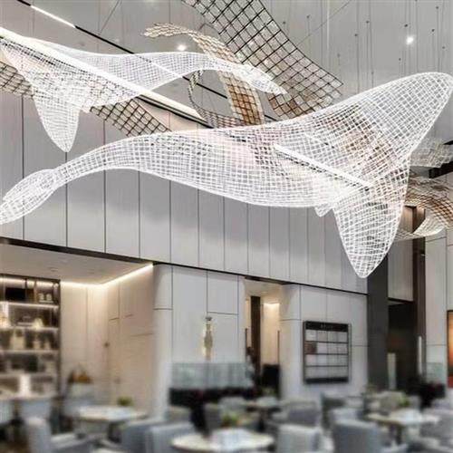 大型不锈钢镂空鲸鱼雕塑金属海豚悬挂吊饰商场酒店大堂会所装饰品