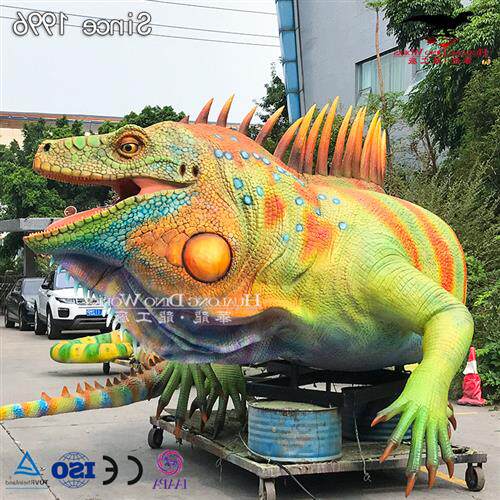 特色手工艺雕刻模型仿真蜥蜴变色龙分色艺术处理声光电智能结合