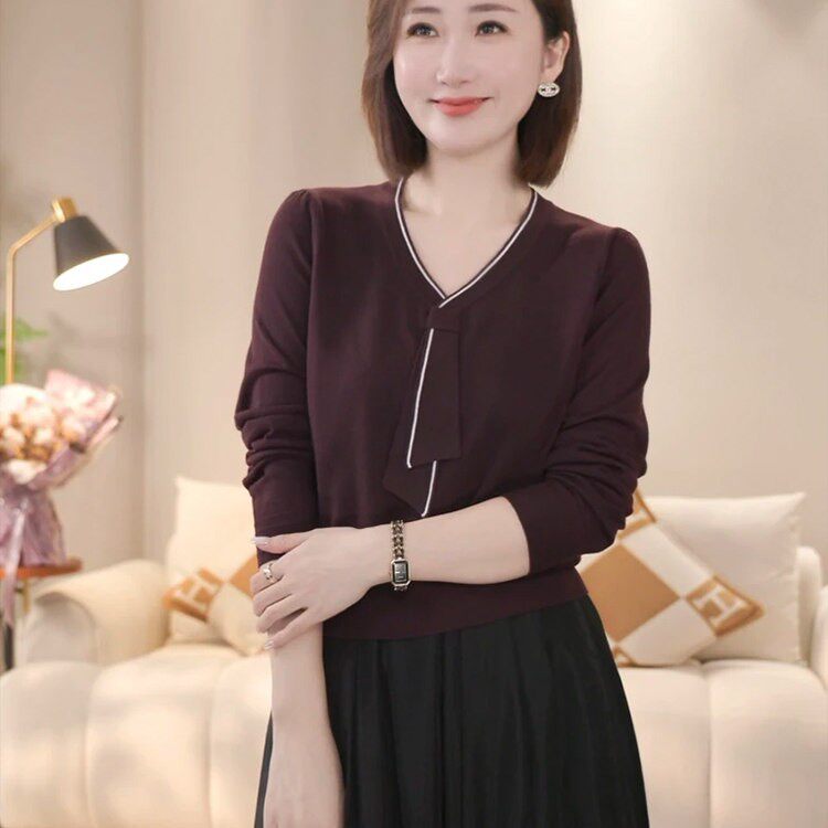 V领针织衫女春秋新款宽松大码显瘦毛衣时尚减龄中年妈妈装打底衫