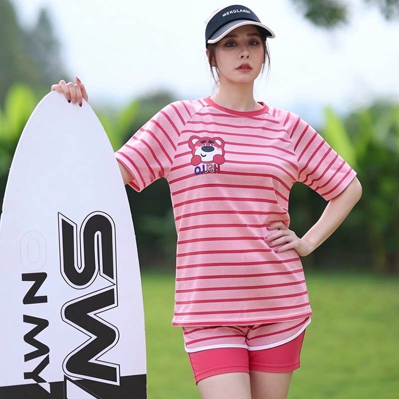 新款粉色条纹泳衣女学生显瘦遮肚保守高级感套装分体大码三件套