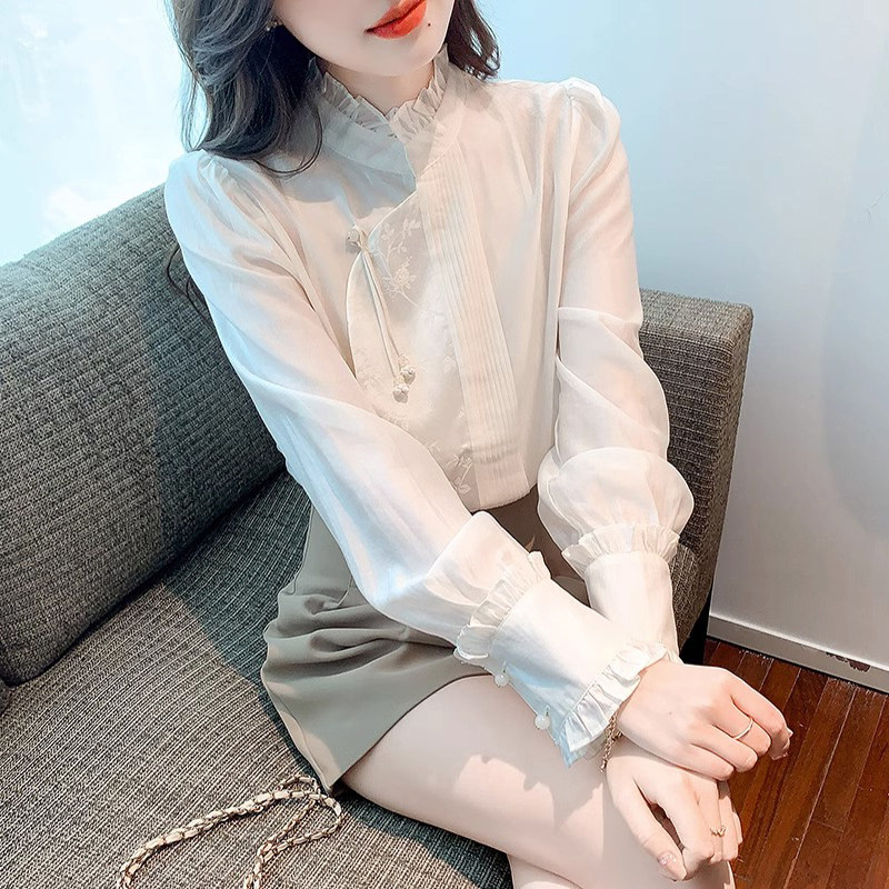 长袖衬衫2026新款女春秋设计感雪纺上衣宽松短款新中式盘扣衬衣潮