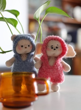 棒针小熊羊毛线棒针玩偶小摆件连体裤小熊包挂小兔毛绒玩具衣服
