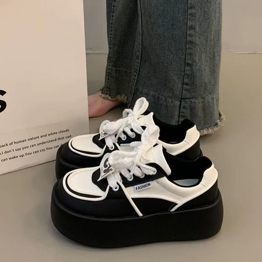 爆款高级感百搭小白鞋增高厚底板鞋女2025新款春秋休闲运动松糕鞋