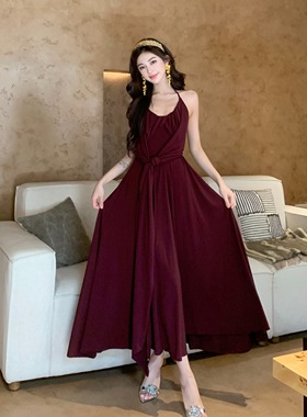 woppei 法式慵懒感U领设计连衣裙气质高级感收腰露背挂脖吊带裙