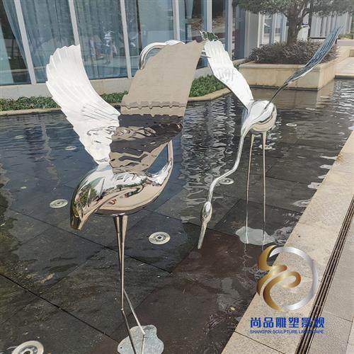 不锈钢仙鹤火烈鸟小鸟动物雕塑定制别墅售楼部户外小品水池水景