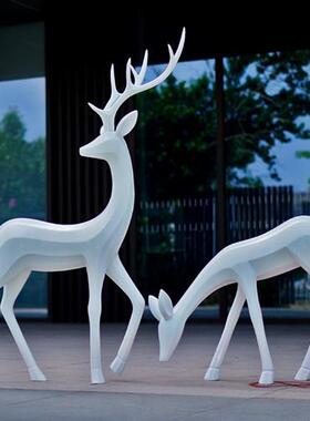 鹿雕塑摆件线条块面玻璃钢梅花鹿户外庭院园林景观小品橱窗装饰