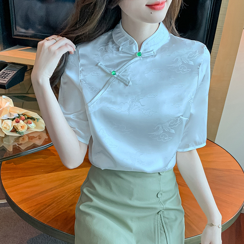 萬佳NN服饰实拍店