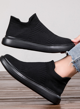 黑色运动鞋女款鞋子工作鞋久站上班鞋不累脚软底职业全黑大码袜鞋