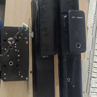 适用Kaadas全自动智能门锁，型号Q7-W，外观如图，功能完好议价