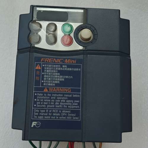 适用变频器FRN2.2C1S-4C，3相380V，2.2KW议价