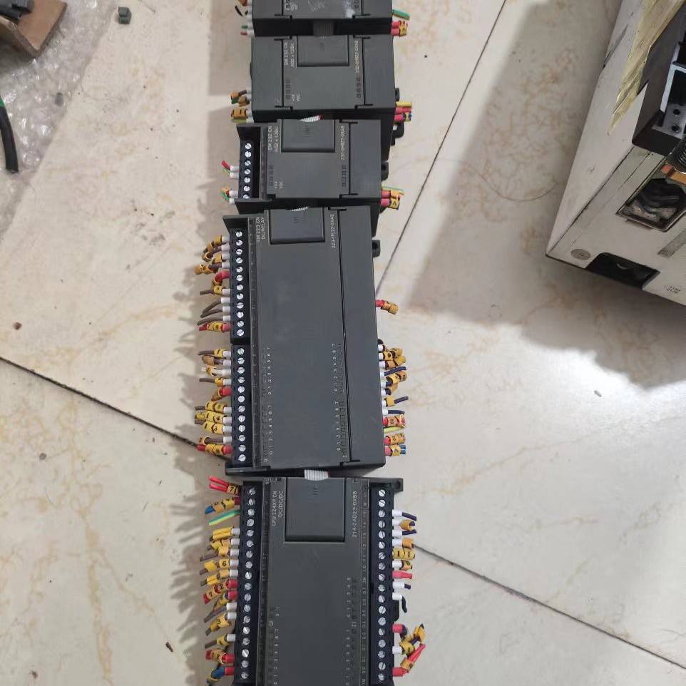 议价plc214plc加模块em223，两个em232，一