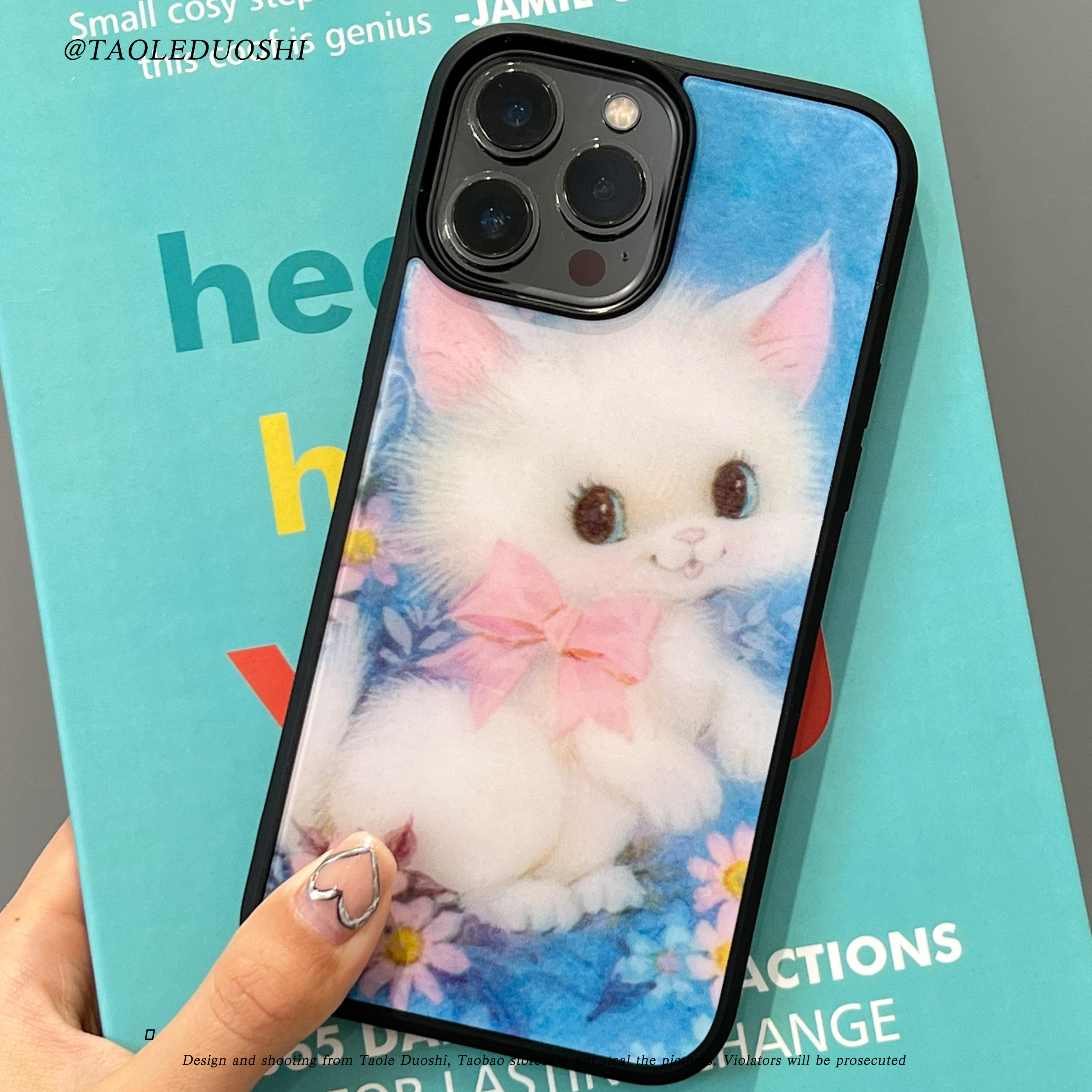 适用昭和可爱蝴蝶结小猫咪iPhone1314promax苹果亚克力软包手机壳