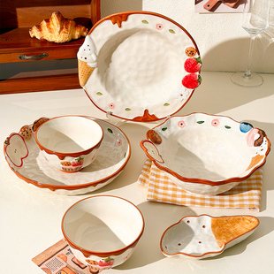 可爱卡通陶瓷碗盘家用2026新款浮雕餐具高颜值饭碗汤碗盘碟釉下彩