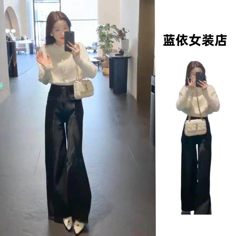 RIERA入秋搭配一整套小香风设计感斗篷毛衣叠穿高腰牛仔阔腿裤时