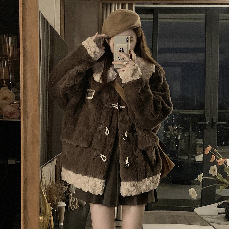 仿羊羔毛外套女保暖牛角扣棉衣服