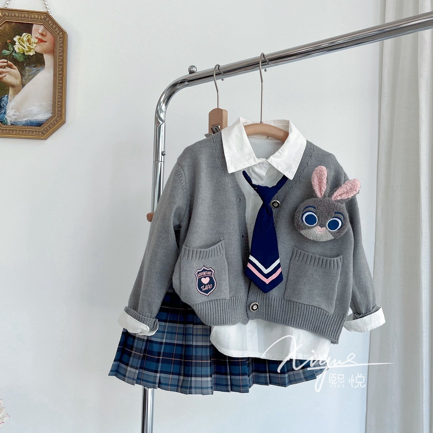 2025新款学院风JK套装女童秋冬兔子制服针织开衫白色衬衣格