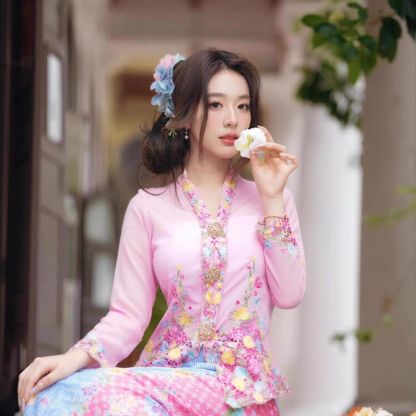 2026新款小娘惹簪花旅拍服女西双版纳少数民族风刺绣服装小清新摄