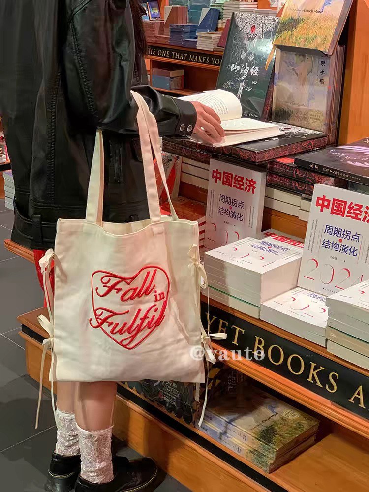 重工刺绣爱心帆布包飘带可DIY蝴蝶结单肩包旅行打卡出片大容量包图片