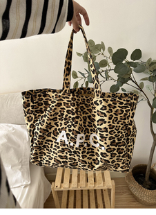 日韩春夏新款APC斑马纹帆布包肩手拎包法式复古大容量托特包潮