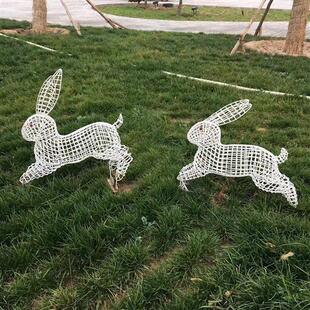 现货不锈钢镂空铁艺小兔子雕塑仿真创意动物艺术品公园草坪摆件