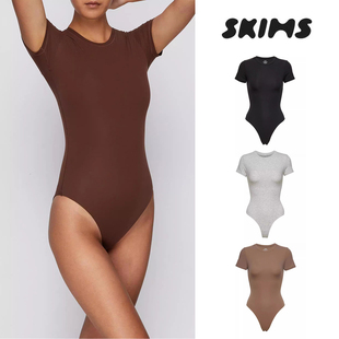 官网现货skims塑身衣卡戴珊jennie同款短袖圆领上衣连体显瘦T恤