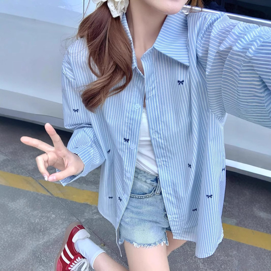 蓝色条纹长袖衬衫女春秋薄款小众衬衫
