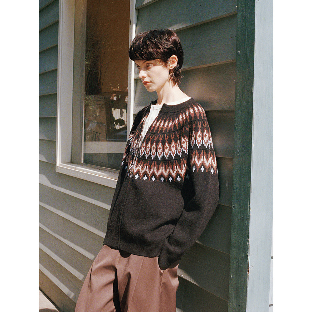 DIMC女装莫代尔混纺弧形费尔岛提花拉链毛衣通勤风长袖针织衫外套