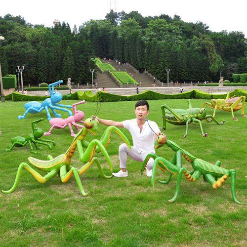 户外园林仿真动物大型蚂蚁蝗虫玻璃钢雕塑摆件花园庭院幼儿园装饰