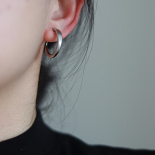 [方圆脸必戴]简约哑光圆圈无耳洞耳夹气质冷淡风素圈时尚高级耳饰