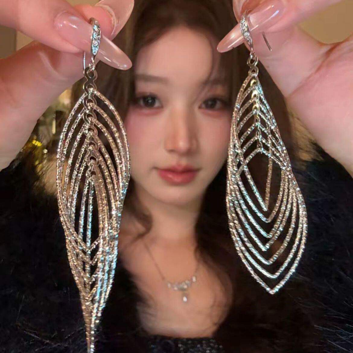 爆闪!菱形线条高级感耳饰