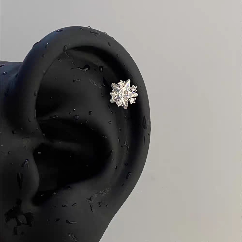 超闪五角星耳骨钉锆石钛钢平底耳蜗钉精致高级感养耳洞穿刺耳钉女