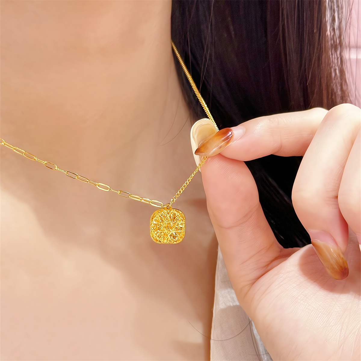 超闪拉丝小方糖项链女18K黄金色