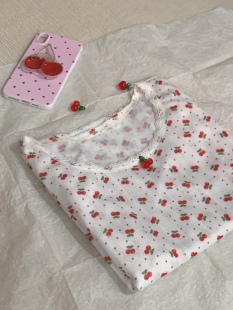 少女碎花樱桃印花蕾丝花边上衣上衣百搭T恤内搭打底衫