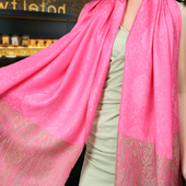 民族风送礼品红色旗袍围巾披肩外搭女新款 婚礼妈妈两用 百搭秋冬季