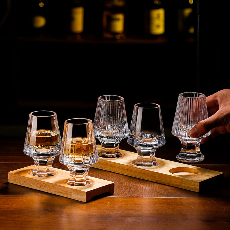 日式威士忌酒杯古典干邑杯闻香杯郁金香威士忌品鉴杯洋酒杯高档