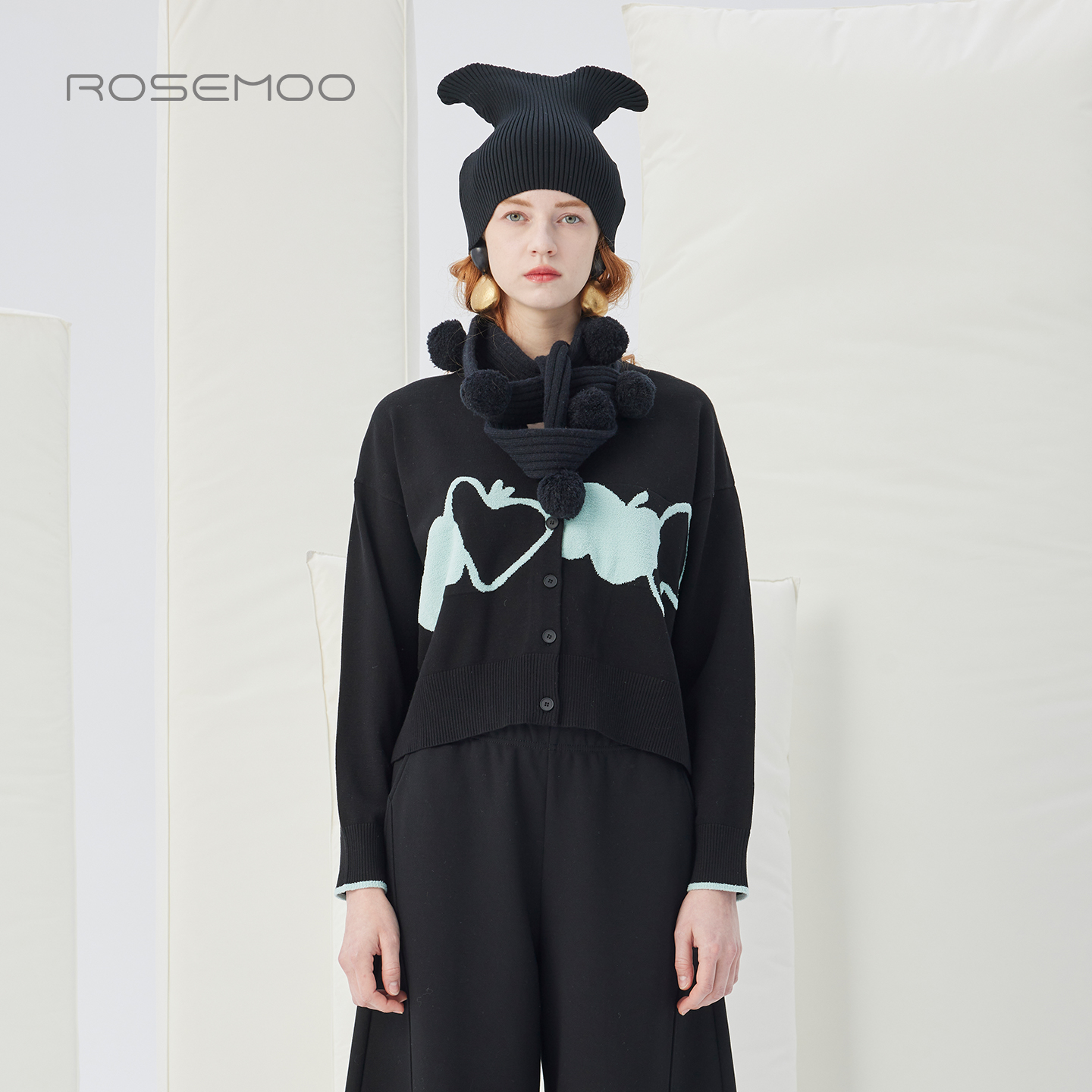 容子木ROSEMOO25冬【商场同款】苹果图案系扣V领开衫RSS4NP332C