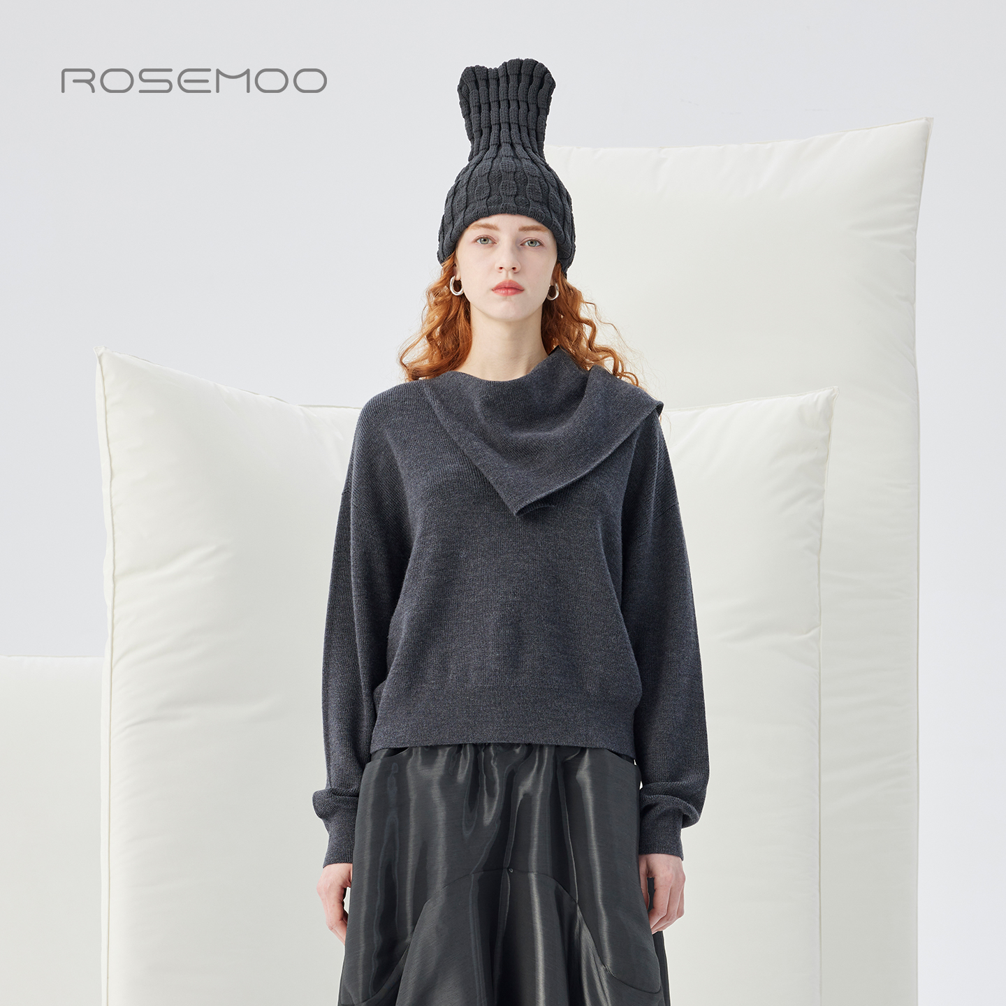 容子木ROSEMOO25冬商场同款美丽绵羊毛斜领毛织上衣RSS4MW135A