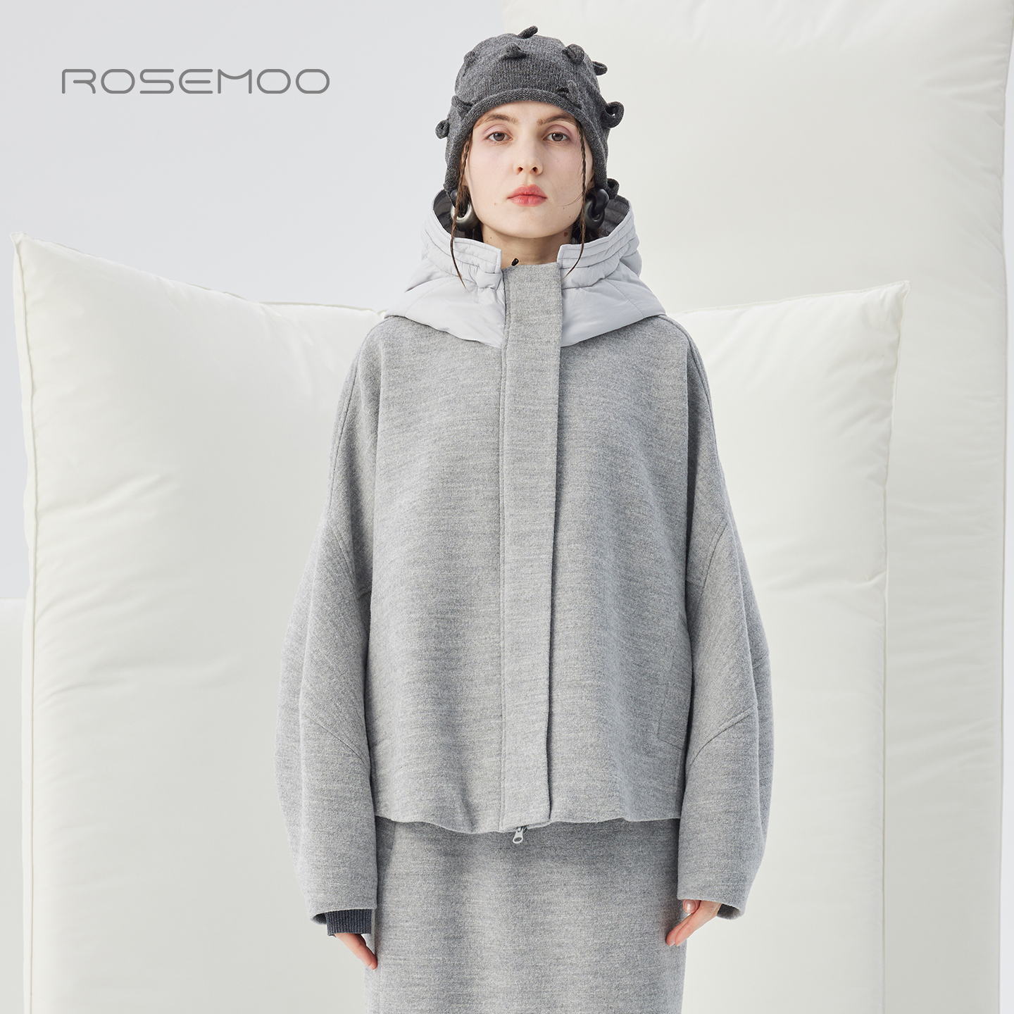 容子木ROSEMOO25冬【商场同款】绵羊毛拼接短款大衣RSS4DW101A