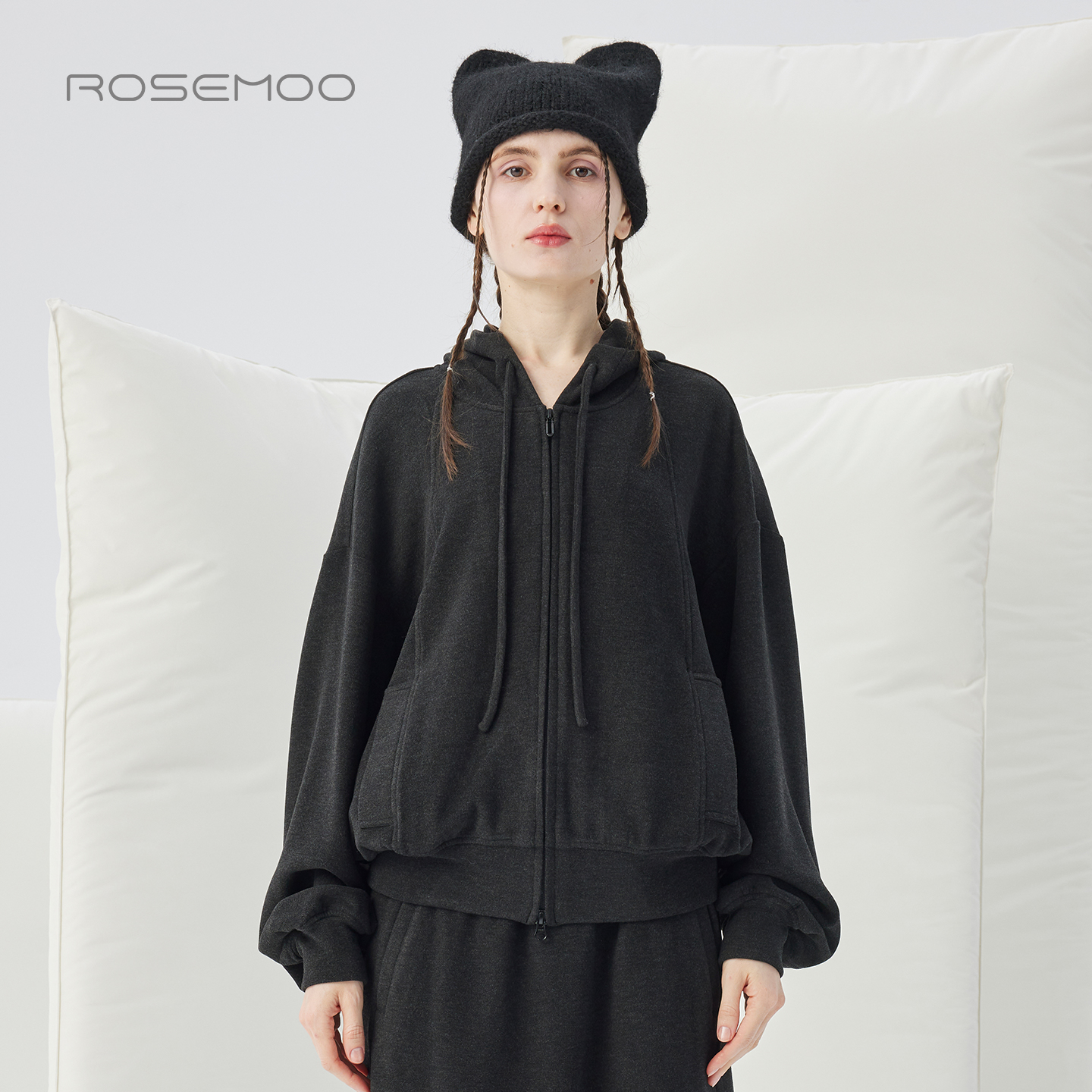 容子木ROSEMOO25冬【商场同款】微弹舒适拉链连帽外套RSS4WP119A