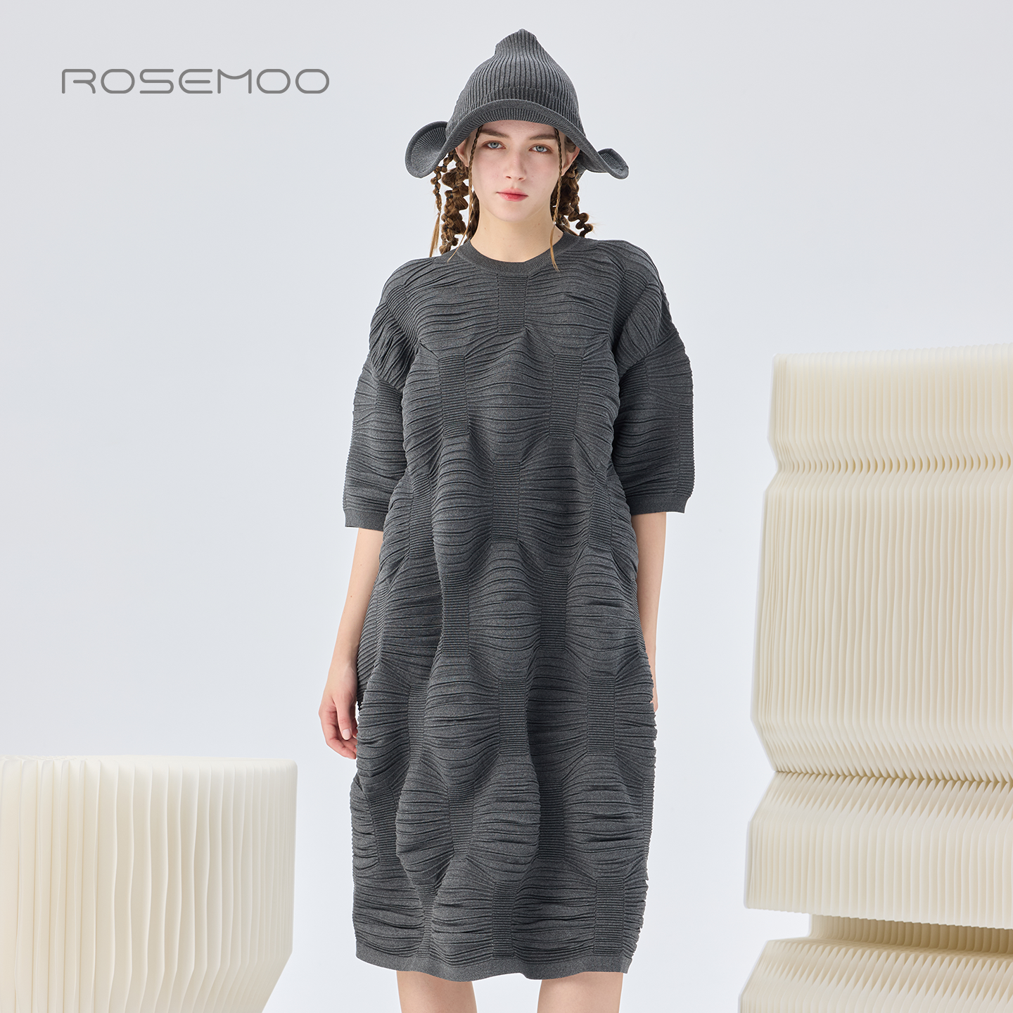 容子木ROSEMOO26春【商场同款】干爽肌理感毛织连衣裙RWM1LP131A