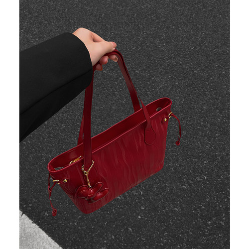 【品牌直营】高级感女士单肩包