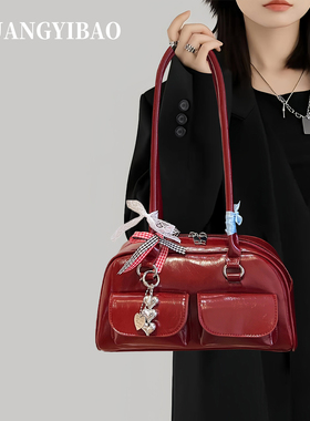 红色腋下保龄球包包女2025新款潮流秋冬轻奢小众高级感波士顿婚包