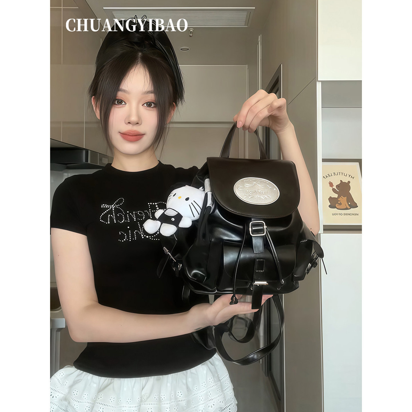 【品牌直营】超火轻奢黑色双肩包图片
