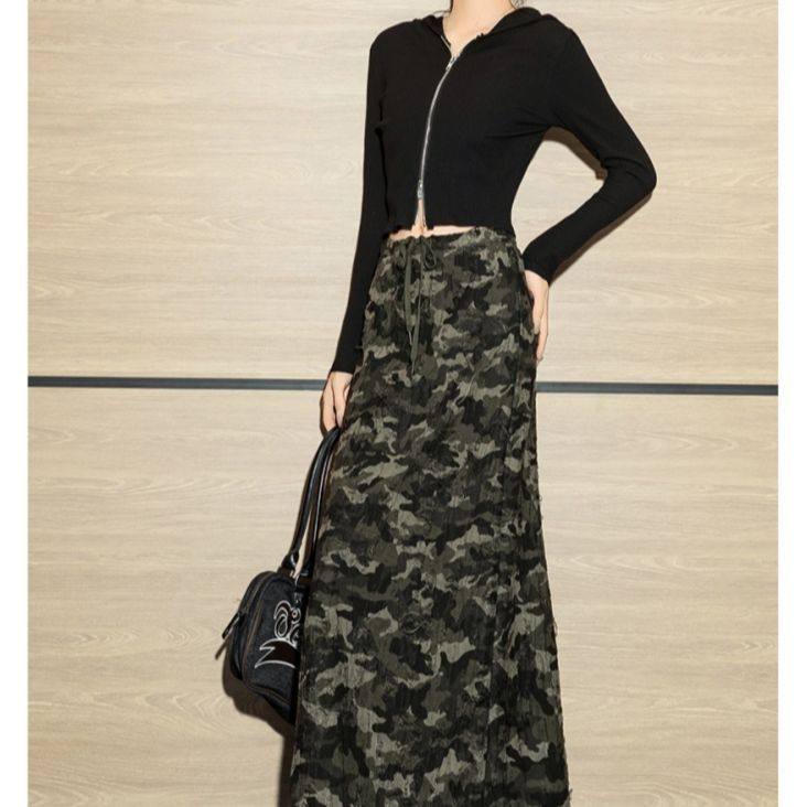 美式复古迷彩破洞半身裙女春秋季新款后开叉设计感高腰A字长裙,女装/女士精品,半身裙,淘宝优惠券,粉丝福利购,淘宝优惠卷
