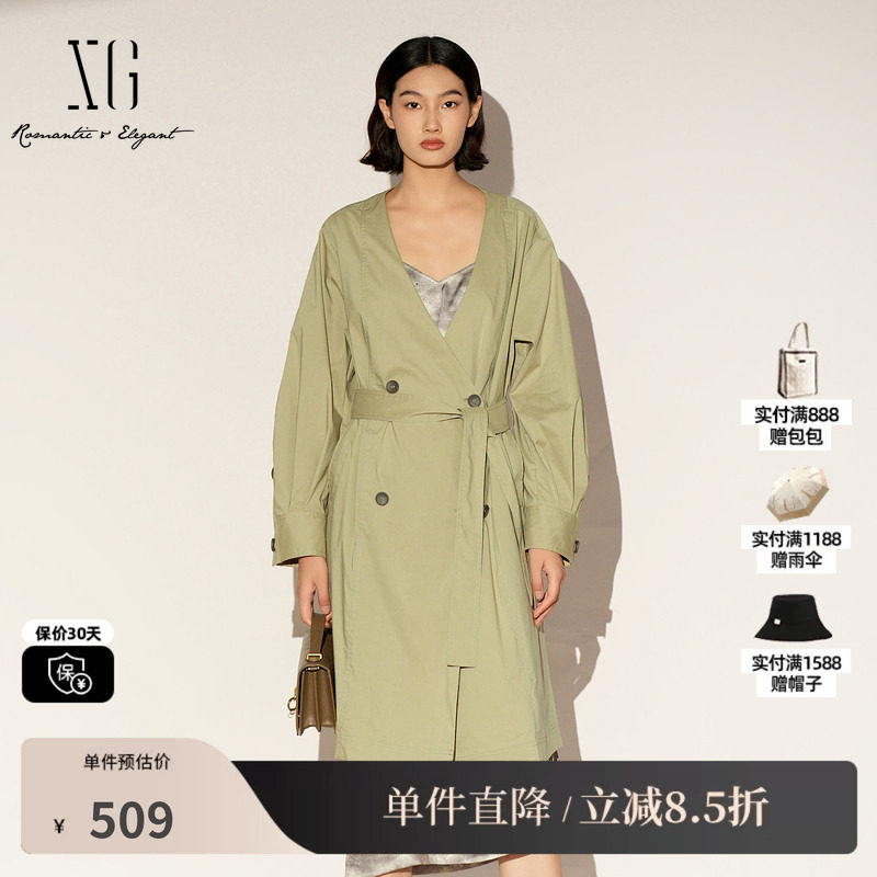 XG/雪歌XL108010A485棉感无领双排扣风衣灰绿V领腰带中长外套女装