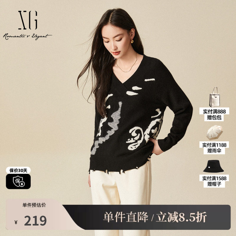 XG/雪歌XJ411077B693 黑绣花长袖毛针织衫厚款绵羊毛套头毛衫女装